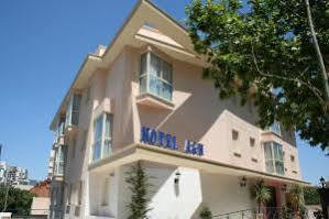 Arturo Soria Centro Hotel Madrid Exterior photo